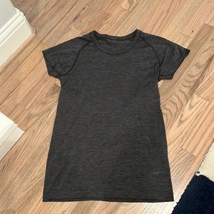 Grey Lululemon top